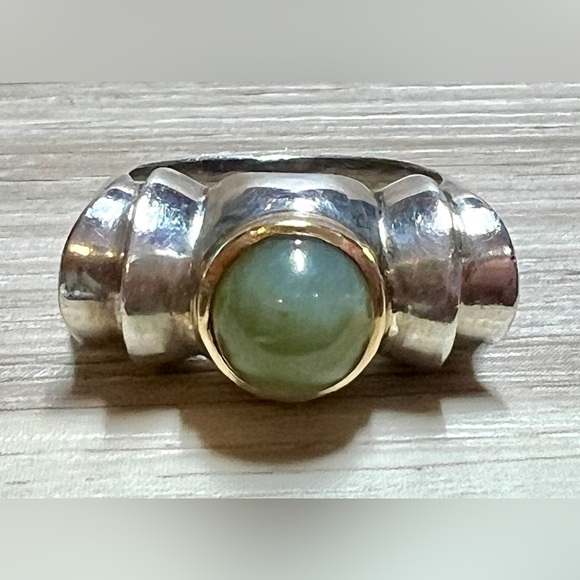 Vintage Designer Hallmarked Sterling Silver & Gold Bezel Set Jade Ring, Size 6 - Picture 3 of 11